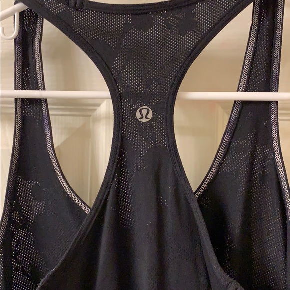 Lululemon tank top - Picture 3 of 3